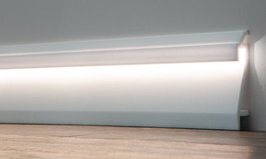 LED Sockelleiste mit 4000K LED-Streifen