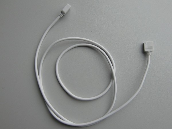 1m Verlängerungskabel weiß mit 4-poliger Buchse für 10mm Streifen