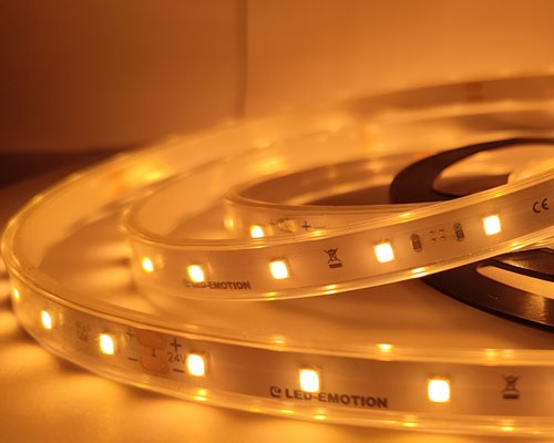 Eco-Line LED-Streifen, 2,00m, 2300K candlelight-warmweiß, 700lm/m, 7,7W/m, 56LEDs/m, in Silikonhülle, 24V