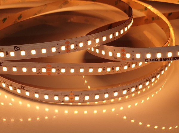 XQ Eco LED-Streifen, 160LEDs/m, 2700K 3208lm/m, 19.2W/m, 24V